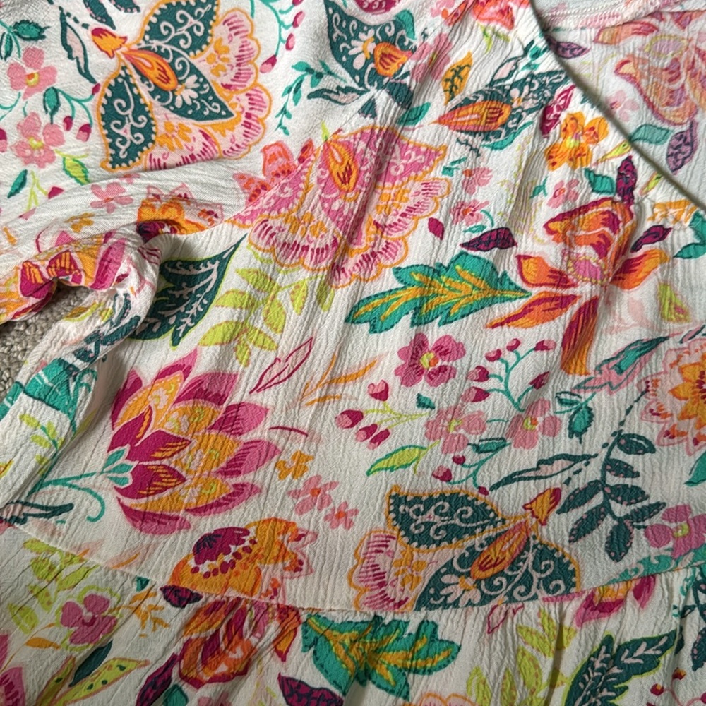 Old Navy Floral 3/4 Sleeve Crop Blouse - Picture 6 of 7